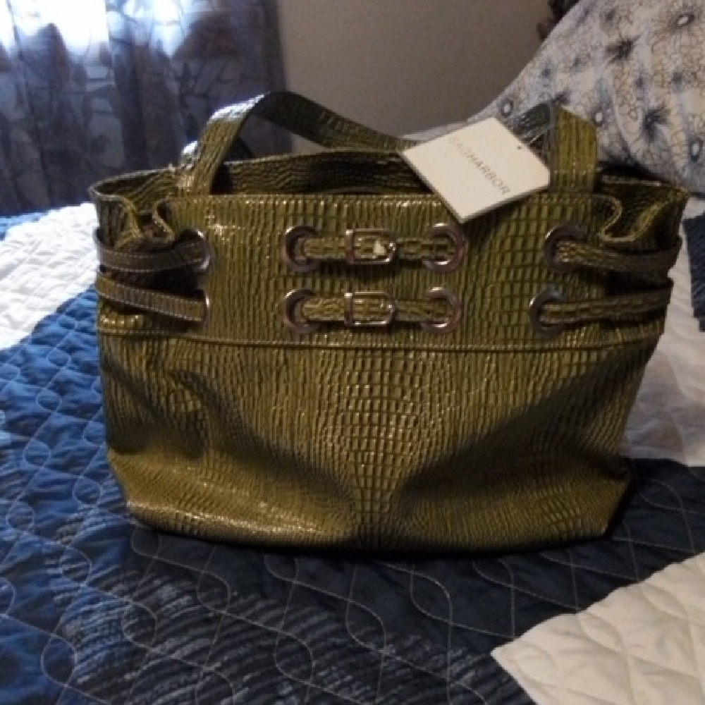 Sag Harbor Olive Textured Shoulder Bag